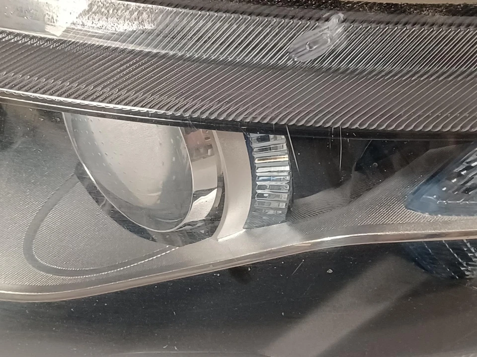 Conjunto de faros izquierdos usados se adapta a: Chevrolet Volt 2013 grado B izquierdo Foto 2 de 4