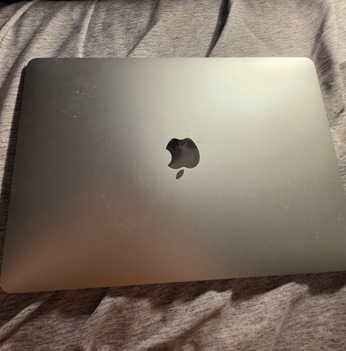 Used MacBook Pro (13 inches, 2020, Fourport Thunderbolt 3 ports) 16GB - 第 2/2 張圖片