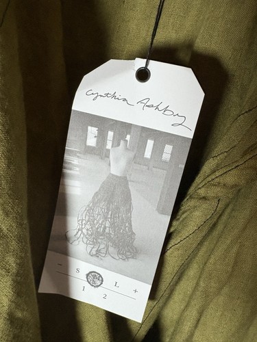 Cunthia Ashby NWT Medium B 46” W 42” L 39” A 25” 100% Linen Army Green Mock Wrap - Picture 5 of 9