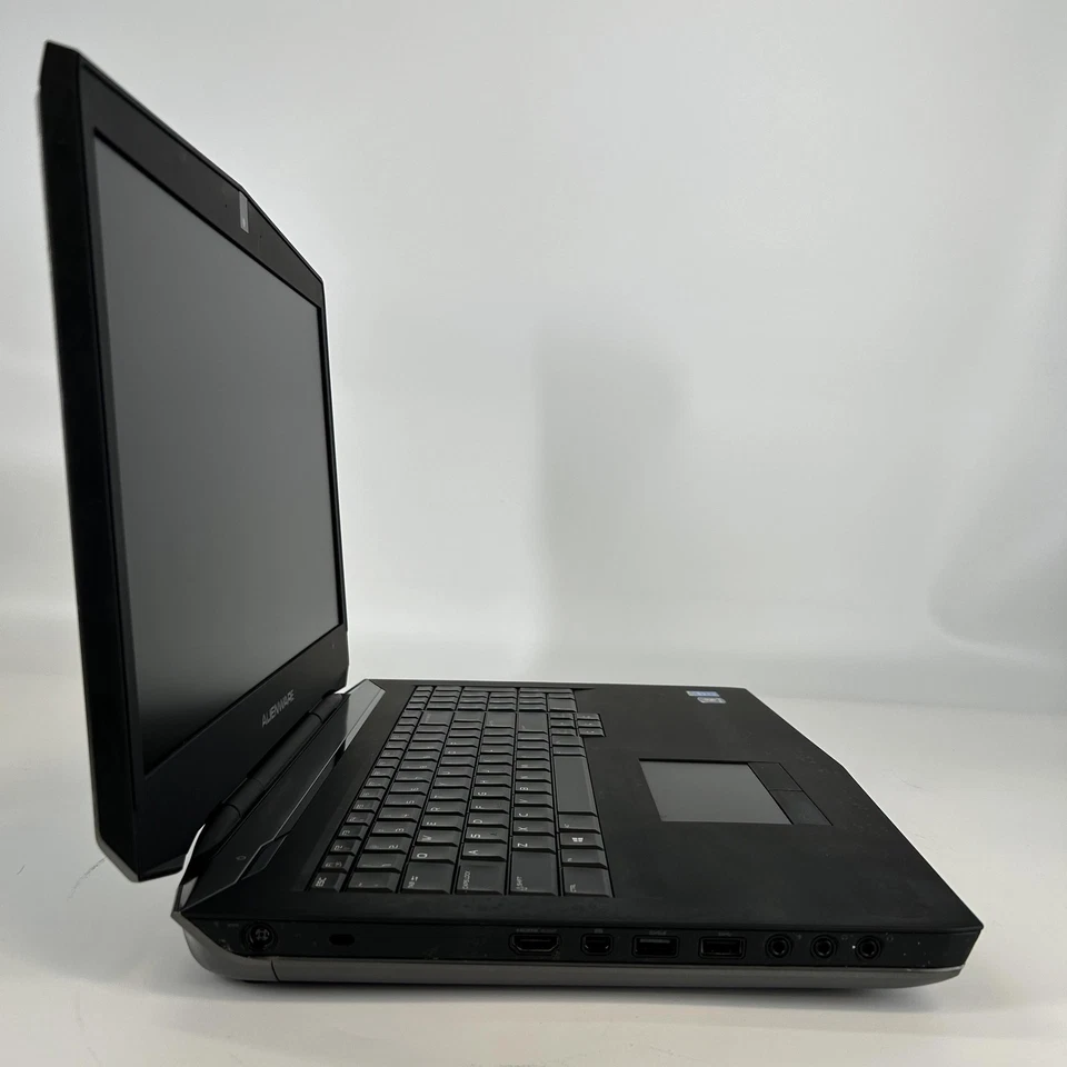 Dell Alienware 17 R2 FHD i7-4700MQ 2.40GHz 8GB 750GB HDD NVIDIA GTX 765M Good - Image 3 of 4