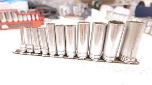 Snap-On 3/8"  SFS Drive 11 piece Standard 1/4" - 7/8" Deep 6 Point Socket Set - Picture 1 of 17