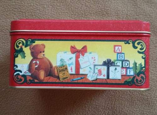 Christmas 1992 Crayola Crayons 6" Square Vintage Tin Box - Picture 2 of 8
