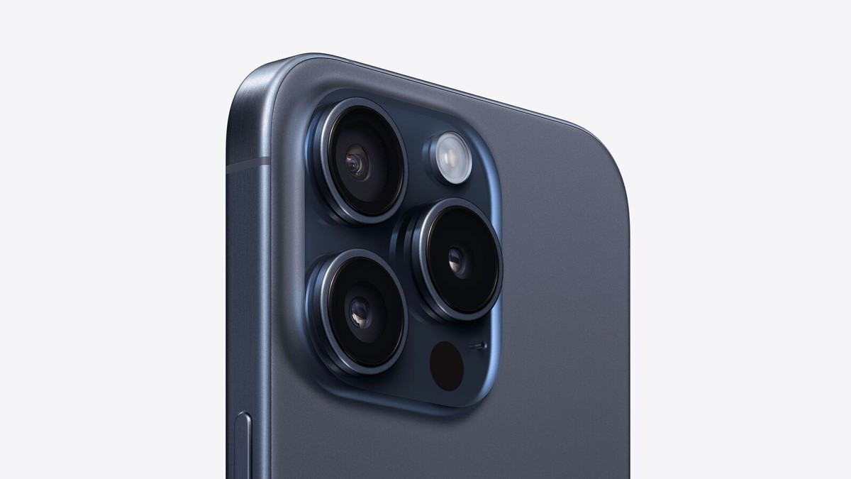 【にょにょにょ】iPhone 15 Pro 256GB ブルーチタニウ Amazon.com: Apple iPhone 15 Pro, 256GB, Blue Titanium
