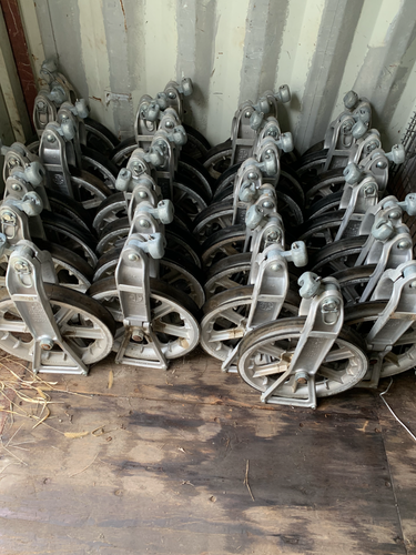 Lot number 5 of 5 sherman reilly and/or others 2500lb 7 inch stringing blocks - Picture 10 of 21