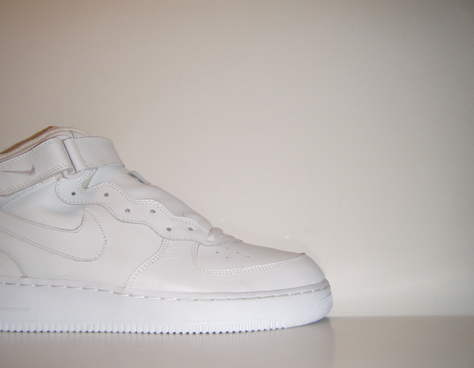 OG Vtg 2018 Nike Air Force 1 Mid ALL WHITE QS Sz. 14 SP RARE Sample 624039-117 Comfortable and good-looking OG Vtg 2018 Nike Air Force 1 Mid ALL WHITE QS Sz. 14 SP RARE Sample 624039-117 Comfortable and good-looking