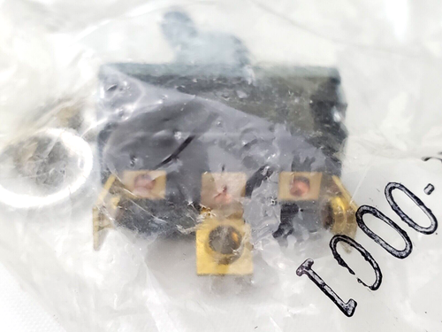 McGill 92-0001 Maintained Toggle Switch SPST ON - ON 15 Amp 20 Amp 125/250 Volt - Picture 6 of 7