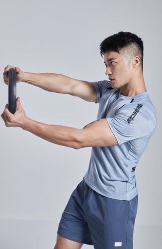 OMG® Mesh Obscure Workout Tee - Picture 4 of 10