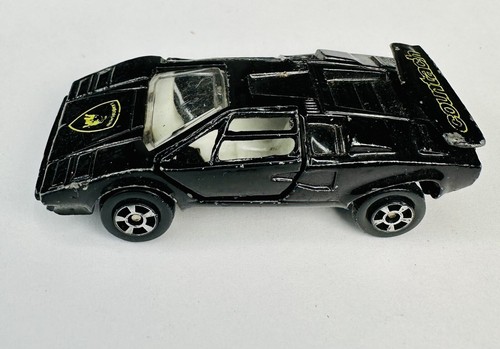 Vintage PlayArt Lamborghini Countach LP 500S Black - Doors Open - 1:64 - Picture 2 of 8