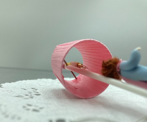 Lámpara de mesa de payaso hecha a mano Arlette Evans única en su clase para habitación infantil casa de muñecas 1:12 - Imagen 9 de 10