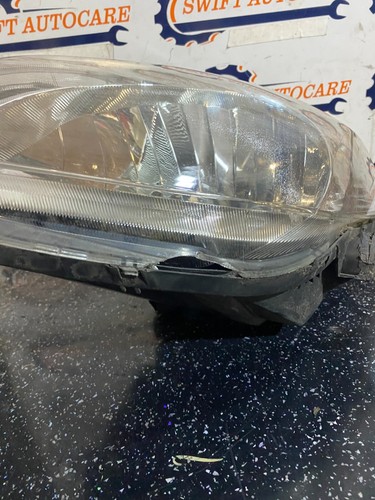 Faro proiettore anteriore sinistro TOYOTA YARIS TR D-4D MK2 PASSENEGS LH ORIGINALE 2010 - Foto 4 di 11