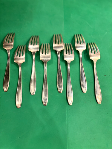 Set of 8 1847 Rogers Bros Silverplate "Silhouette" Dessert / Salad Forks 6-5/8" - Picture 7 of 9