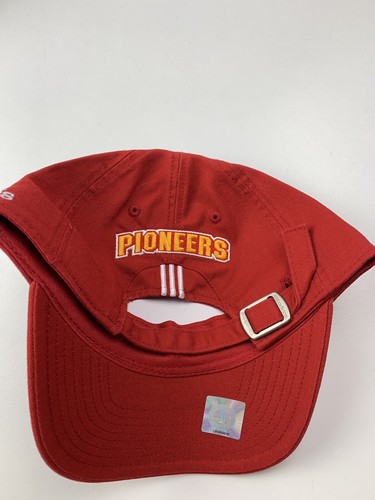 adidas Sacred Heart SHU Pioneers Football Red Hat Cap Adjustable One Size - Picture 3 of 5