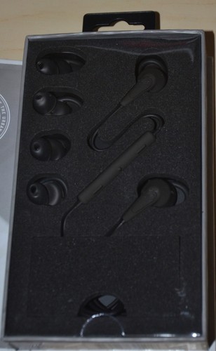 Chicago Sport bluetooth headset waterproof earbud headphones new - Picture 7 of 9