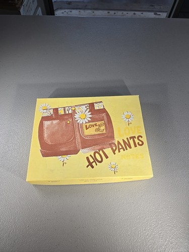 Vtg 18 Love Hot Pants Blank Note Cards & Envelopes Kitsch Floral Hippie NIOB - Picture 1 of 5