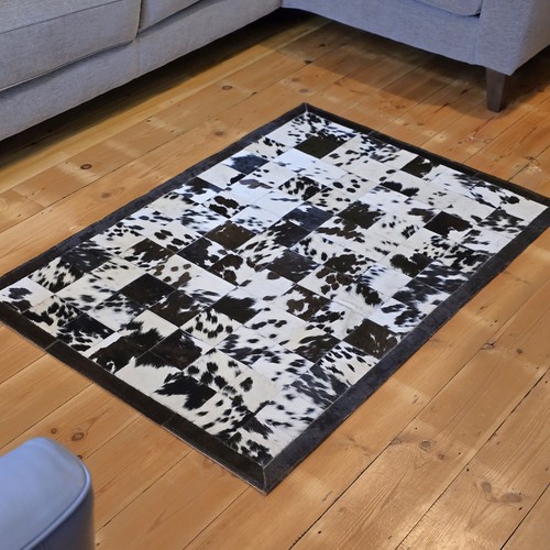 Handmade Cowhide Patchwork Rug: Grey Hair-On Leather (48" x 31") - Picture 3 of 9