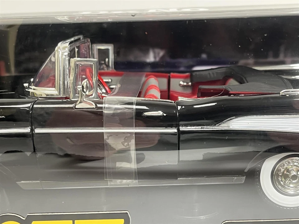 James Bond 007 Dr. No 1957 Chevy Bel Air 1:18 Motor Max 79831 - Imagen 3 de 4