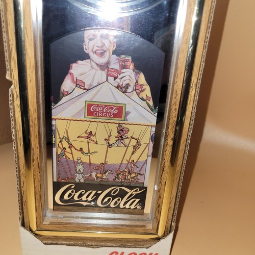 Coca Cola Coke Clown Wanduhr Holzgehäuse Batterie Art Deco Neu im Karton - Bild 3 von 10