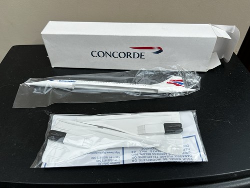 Concorde Model British Airways 25 Cms