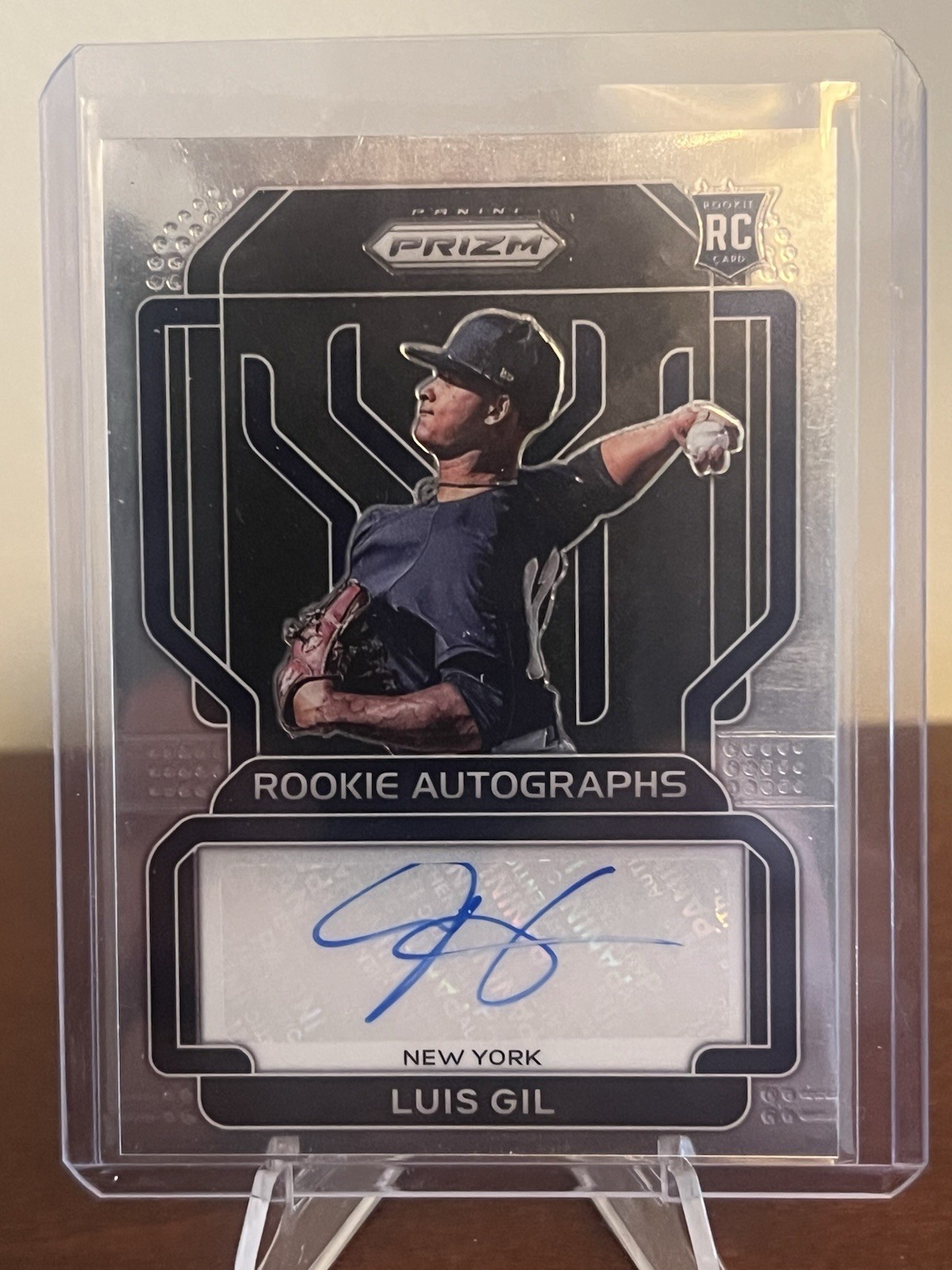 2022 Prizm Luis Gil Rookie Autographs Silver New York Yankees