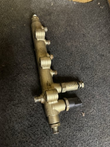 Bosch Fuel Rail Dodge Cummins Diesel 2003-2007 5.9L 0445226014