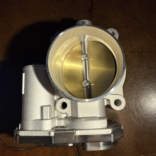 New GM Fuel Injection Throttle Body With Actuator 12616994