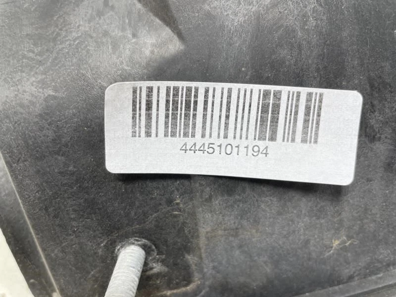 2005 BMW X5 ПЕРЕДНЯЯ ПРАВАЯ ПАССАЖИРСКАЯ СТОРОНА ДВИГАТЕЛЯ ПЕРЕБОРКА ОТСЕК ВЕРХНИЙ РАЗДЕЛИТЕЛЬ - Изображение 2 из 4