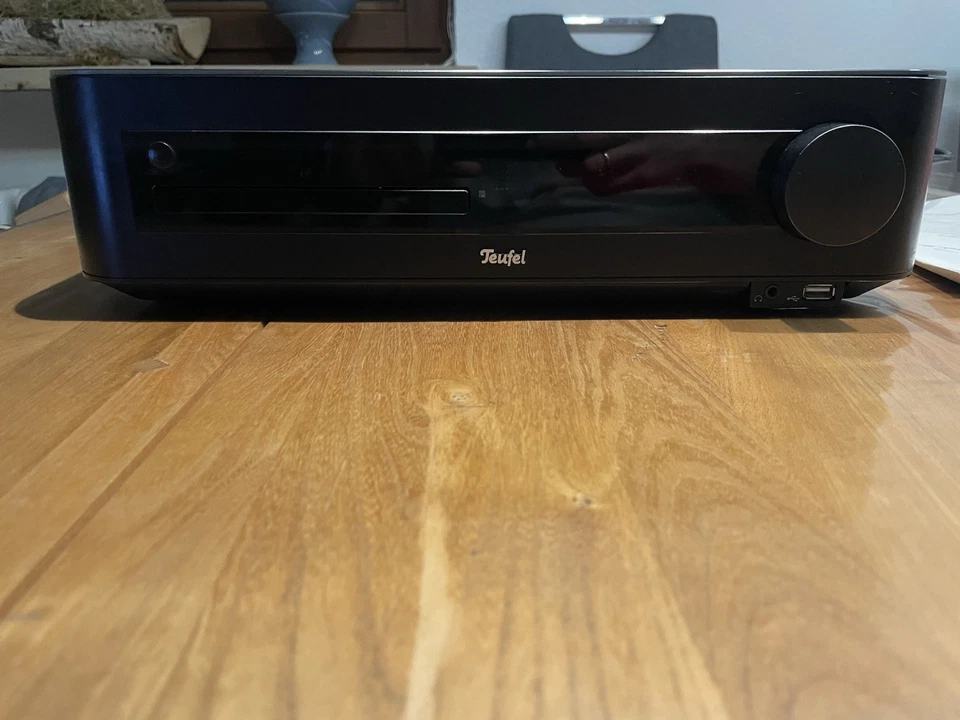 Teufel IP 7000 BR Bluray Heimkino Receiver/Tuner mit Fernbedienung - Bild 3 von 4