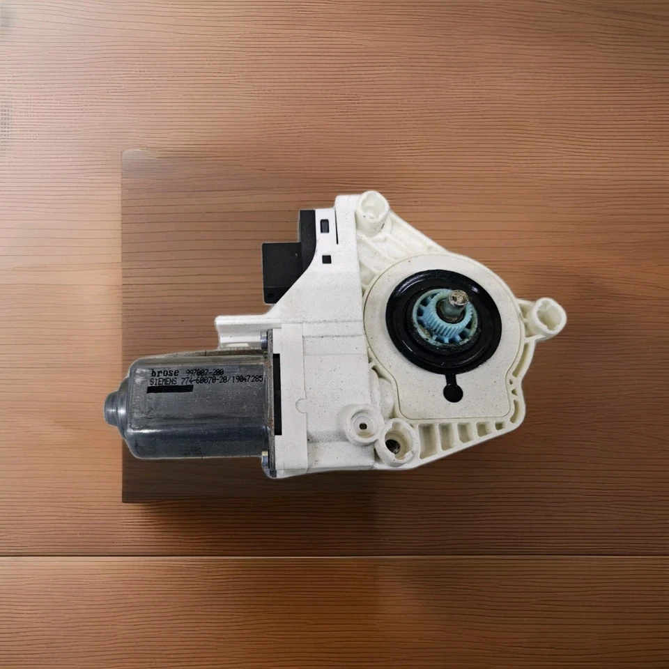 Motor ventana trasera izquierda AUDI A6 2005-2008 OEM 4F0959801c Foto 2 de 2