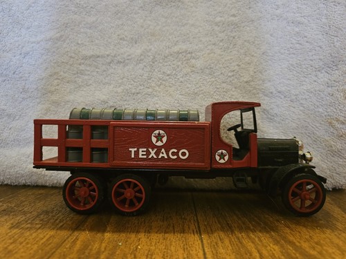 Texaco Bank Trucks: 4,5,6,7,8,9,10 and 11 - Picture 5 of 10