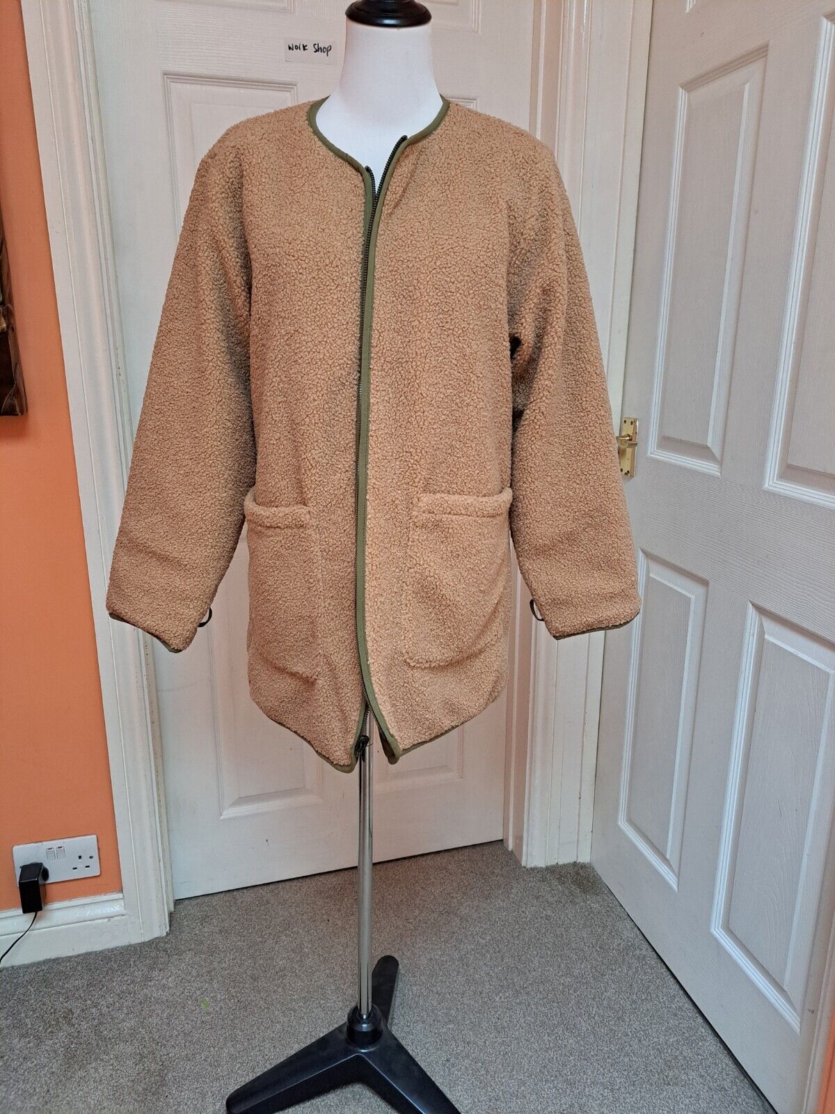 Picture 11 of 24