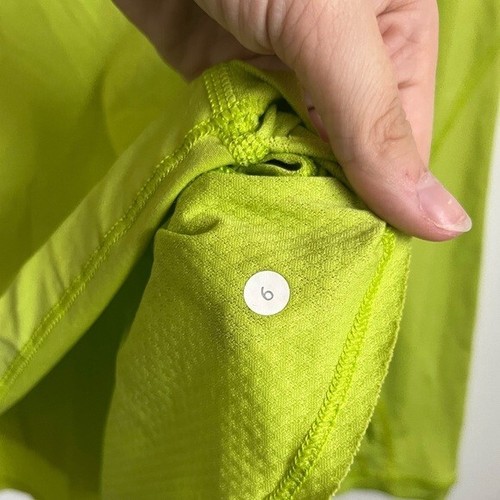 Lululemon Run Long Sleeve Workout Athletic Long Sleeve T-Shirt Lime Green - US 6 - Picture 7 of 7
