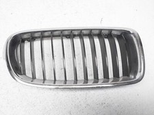 2013-2018 Bmw 320I Front Passenger Upper Grille - Black/Chrome 51-13-7-255-411