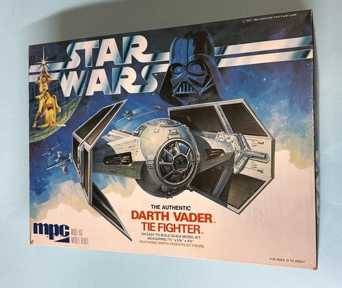 MPC 1978 DARTH VADER TIE FIGHTER Model Kit - NOS - Complete - Picture 2 of 13