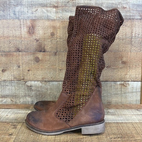 Boutique 9 Boots Womens 8.5 Brown Laser Cut Perforated Leather Tall Shaft - Picture 5 of 14