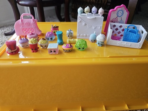 Shopkins Konvolut Figuren Spielzeug gemischt Original Elch Spielzeug 28 Stück Lot  - Bild 1 von 20