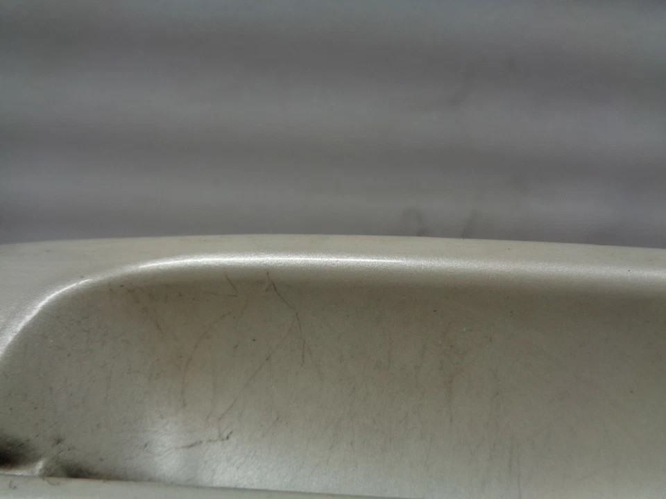 Manija de puerta exterior del conductor delantero izquierdo Cadillac CTS 2003-2007 blanca OEM AK906107 Foto 2 de 4