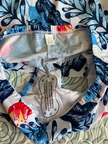 AMAZON 2pc white & blue floral Tankini Top w/removable pads & boy shorts, Size L - Picture 6 of 6