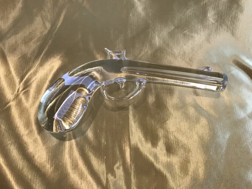 VAL ST. LAMBERT Classic FLINTLOCK DUELING PISTOL CRYSTAL PAPERWEIGHT 9 1/2" long