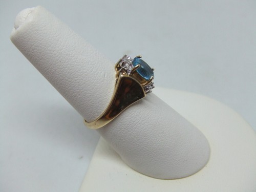 10K Yellow Gold blue topaz ring size size 6.5 - Bild 3 von 9