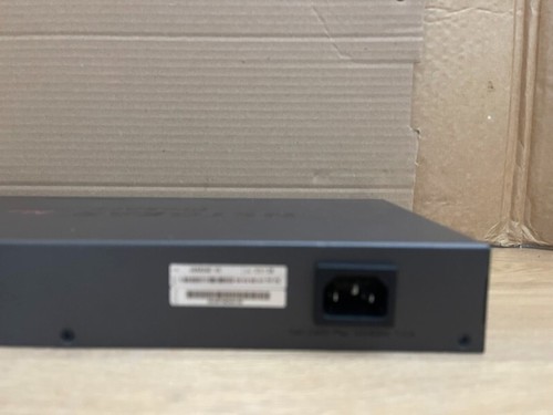 Commutateur Gigabit Netgear JGS524E v1 Netgear ProSafe JGS524E avec câble d'alimentation UK - Photo 6/6