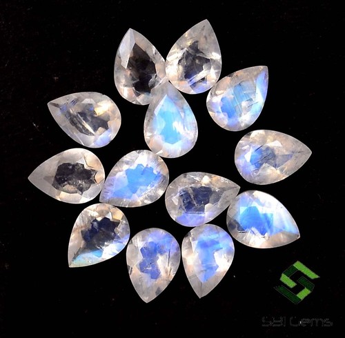 Natural Rainbow Moonstones Pear Cut 7.09 CTS 7x5 mm Lot 13 Pcs Calibrated Gems - Picture 2 of 8