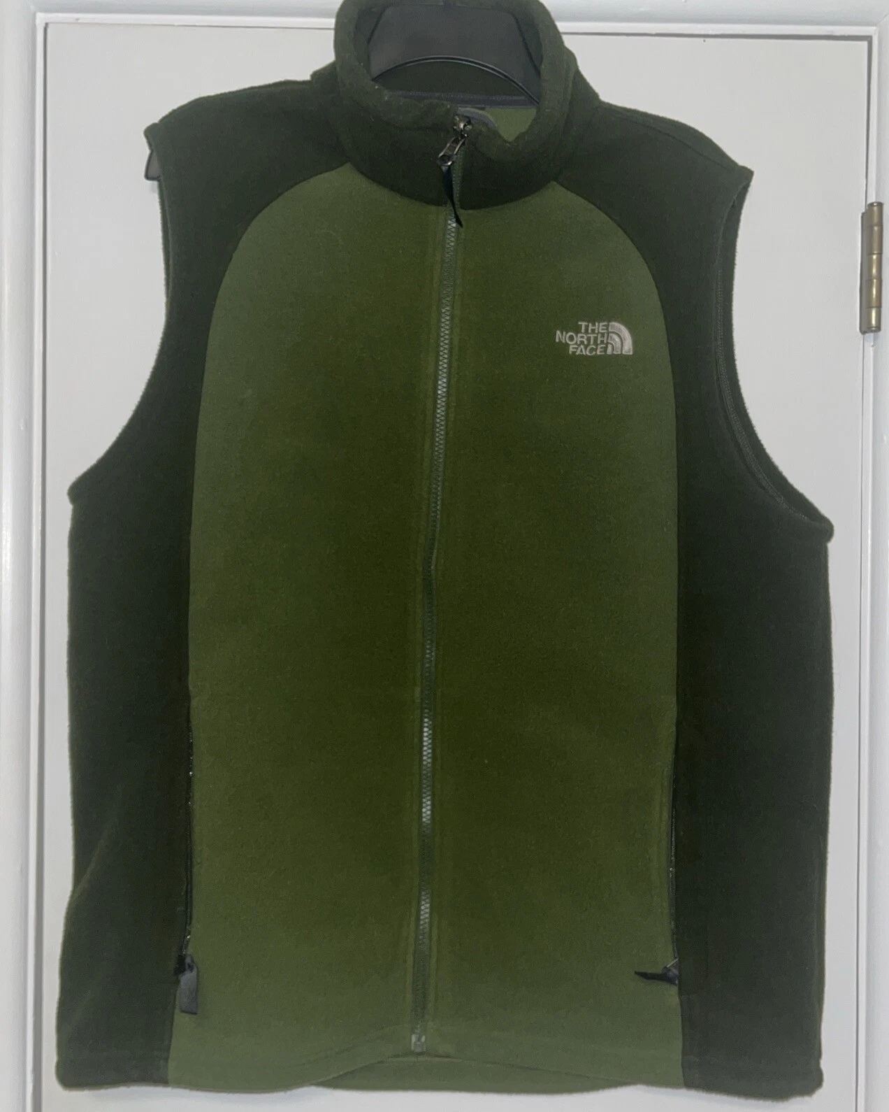 The North Face Fleece Vest, Men’s Sz Large, Two-toned Green💚, Zip Up, Fall 2007