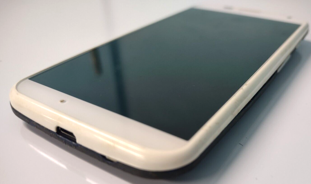 Motorola Moto X | XT-1055 | 32GB | black & white | 4G LTE