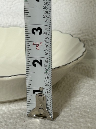 Salem Swirl Three 7 1/4” Dessert Salad Plates And Two 6 3/4” Salad Bowls Vintage - Picture 8 of 9