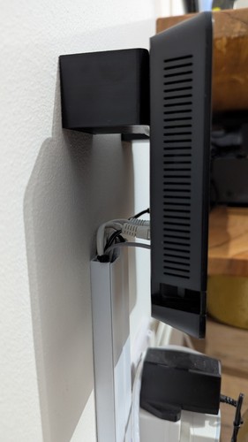 TP-Link Archer VR1210v Router Wall Mount - Picture 4 of 9