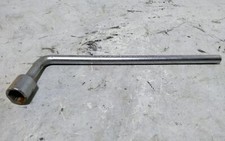 MERCEDES-BENZ M W164 Radschlüssel A2215810001 2.99 Diesel 165kw 2007 27725635