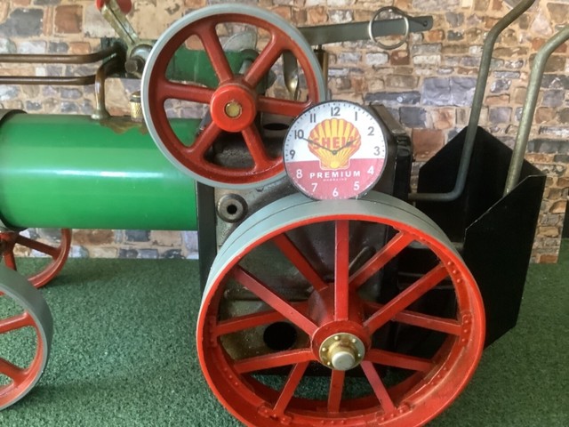 ACCESSORIES TO SUIT MAMOD GARAGE/BARN TE1A / SR1A SHELL NON WORKING CLOCK (Z11) ACCESSORIES TO SUIT MAMOD GARAGE/BARN TE1A / SR1A SHELL NON WORKING CLOCK (Z11)