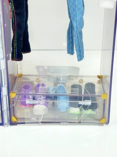 Rainbow High Deluxe Fashion Closet Playset Sunny Madison Yellow Cheerleader Pom - Picture 16 of 20