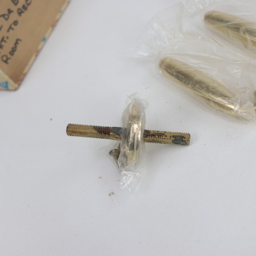 VTG Baldwin Pair of Brass Levers 5106/030 w/ Rosettes, Missing Set Screws - Picture 4 of 6