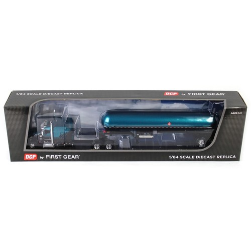 DCP 1/64 Kenworth W900L AeroCab FlatTop Sleeper Mississippi LP Tanker 60-2061 - Picture 5 of 5